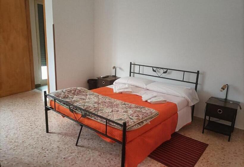 مبيت وإفطار Casa D Alunzio   Case Per Ferie In Ospitalita  Diffusa