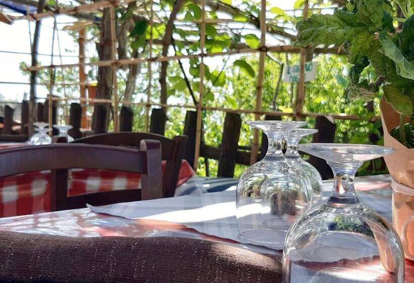 مبيت وإفطار La Locanda Del Pettirosso