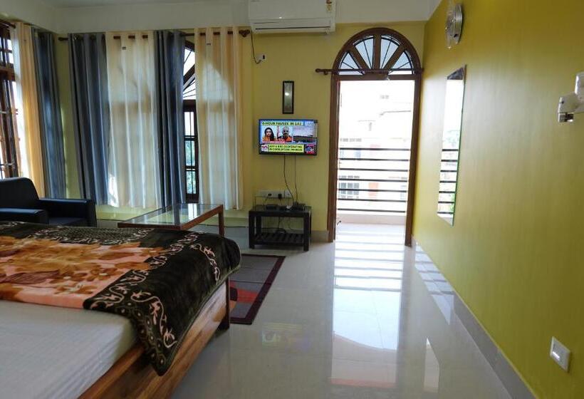 مبيت وإفطار The Transit Stay Guwati