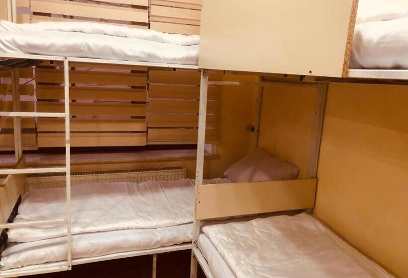 בית מלון כפרי Art Inn