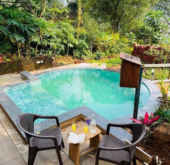 호텔 Lotus Lakeshore Homes