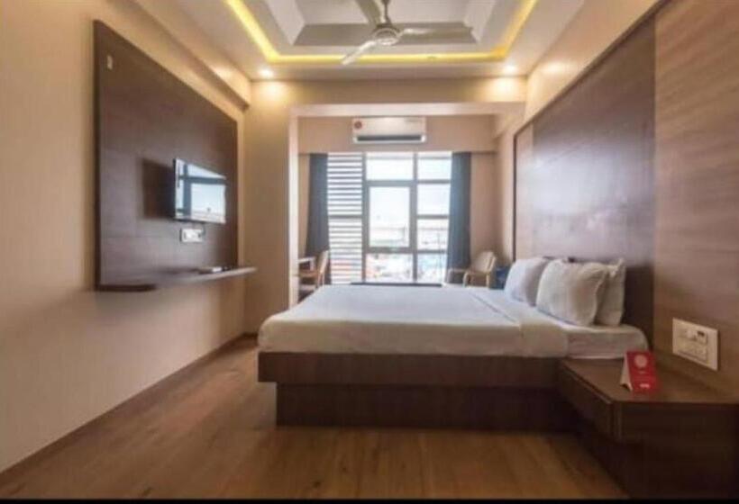 ホテル Mahadev Residency