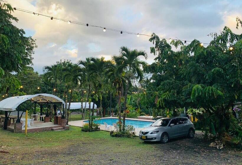 هتل Monte Alto Campestre