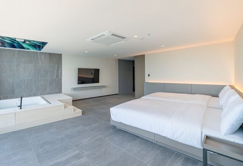 فندق Sharp & Flat