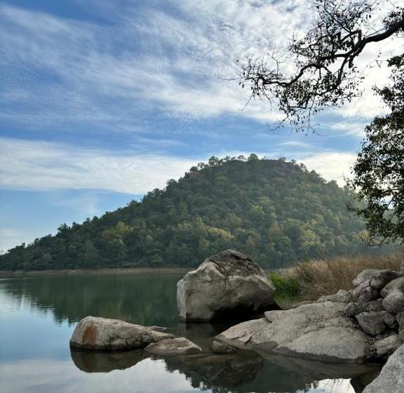 فندق Wild Woods Tiger Resort