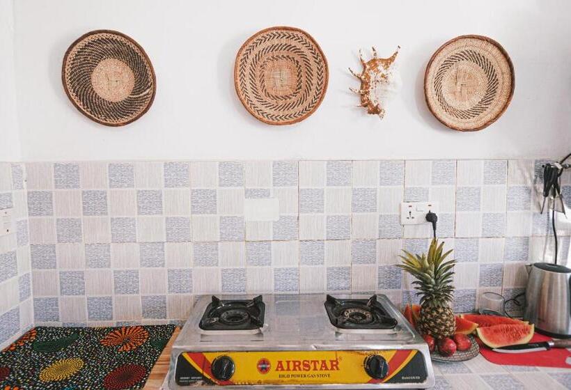 פנסיון Cozy Lodge   Guesthouse