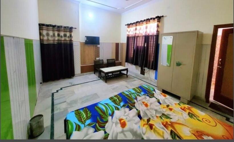 ペンション Rk Guest House Near Airport And Golden Temple