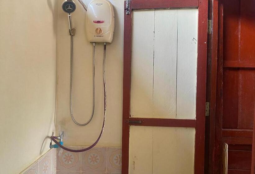 پانسیون Som O Guesthouse