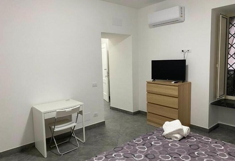 پانسیون Suite Home