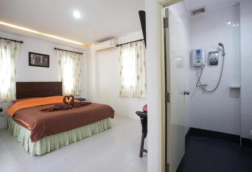 Pensão Treeside Guest House Resort