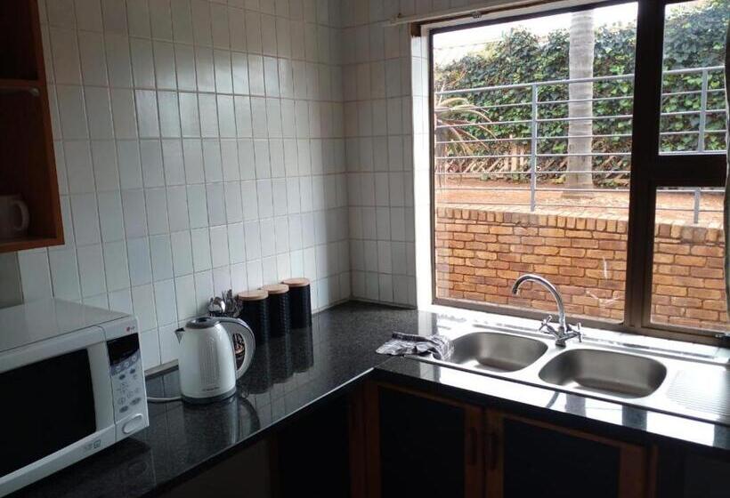 پانسیون Tshidiso Guesthouse