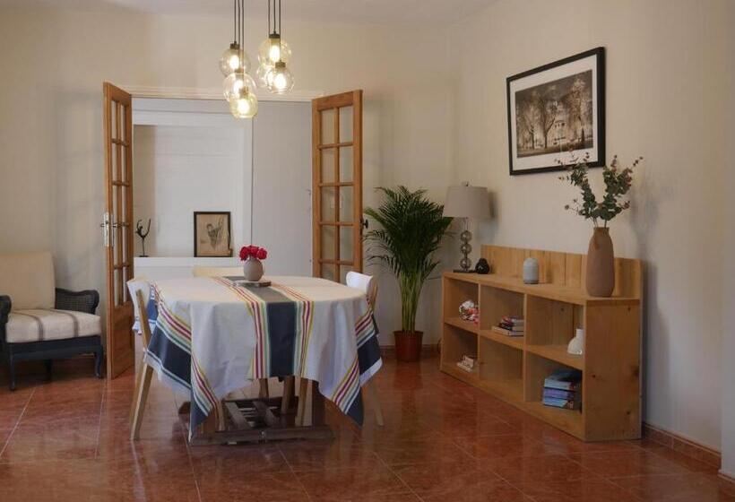 צימר Maison Bernatenia