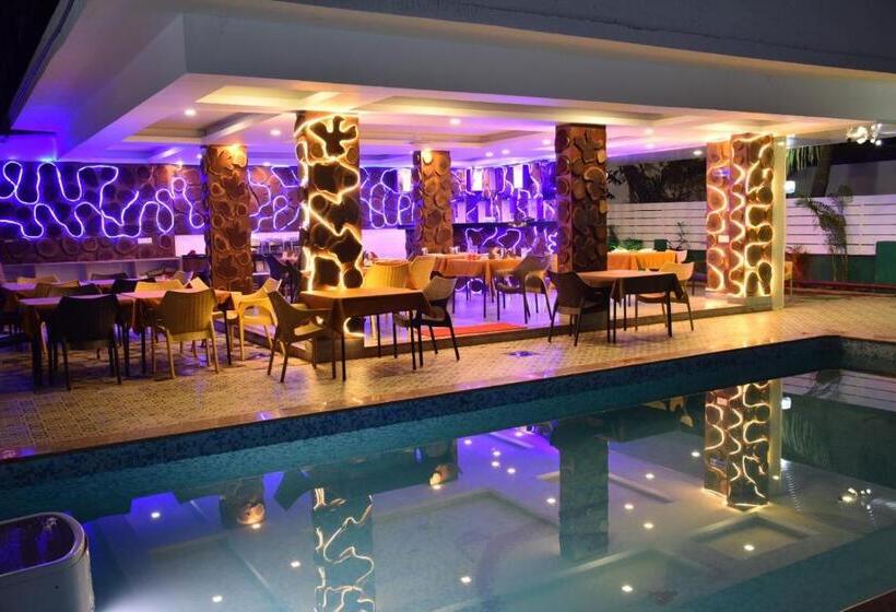 استراحتگاه De Falcon Beach Goa Candolim