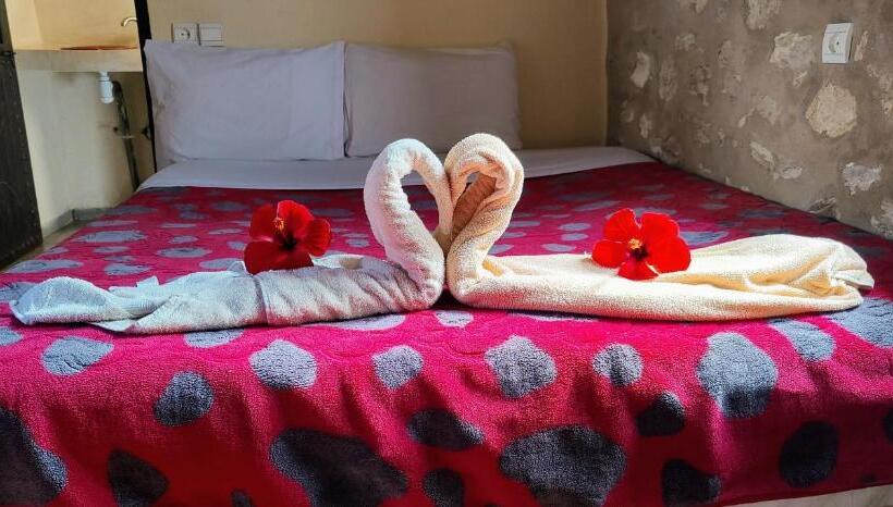 هتل Dar Afoulky Maison D Hotes