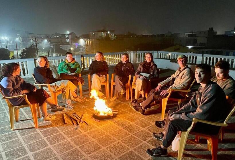 بنسيون Garg Complex Guesthouse