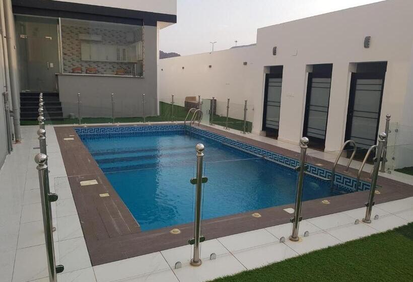 استراحتگاه مورايا Murraya