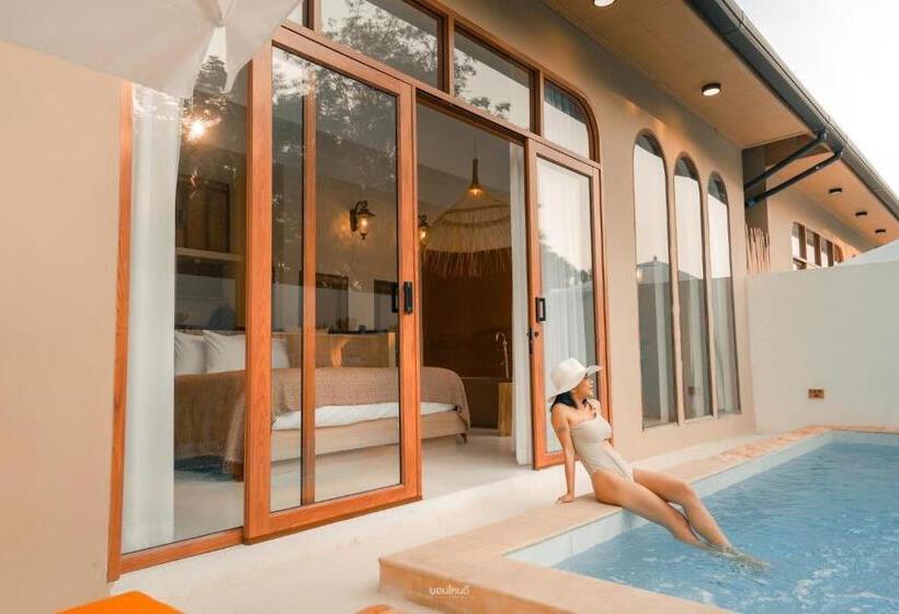 استراحتگاه Sirava Kohlarn   สิราวา เกาะล้าน
