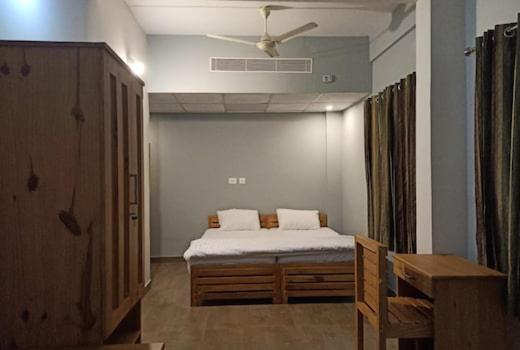 فندق Zoz Kannur