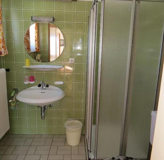 فندق Biohof Haus Wieser