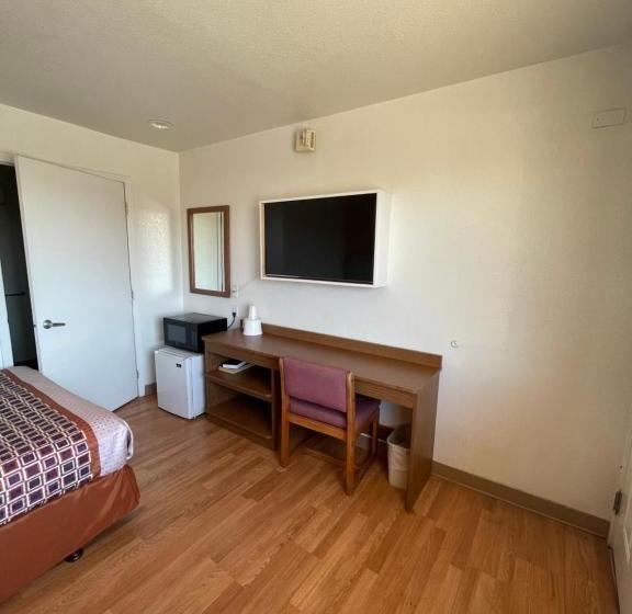 فندق Econo Lodge