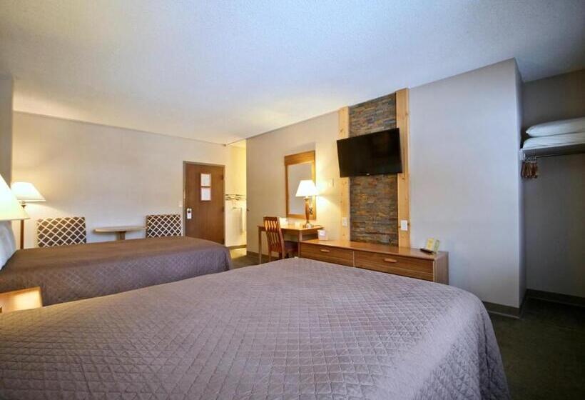 Отель Caberfae Peaks Ski & Golf Resort