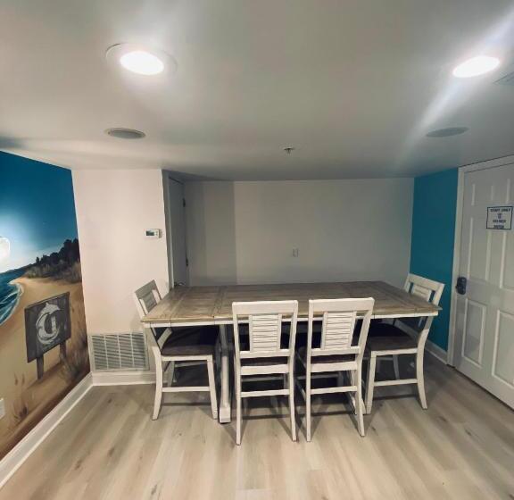 فندق Canalside Inn