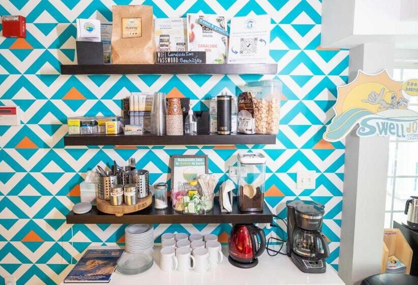 فندق Canalside Inn