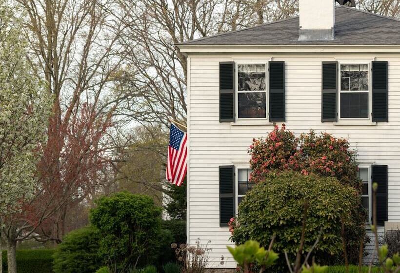 ホテル Candleberry Inn On Cape Cod