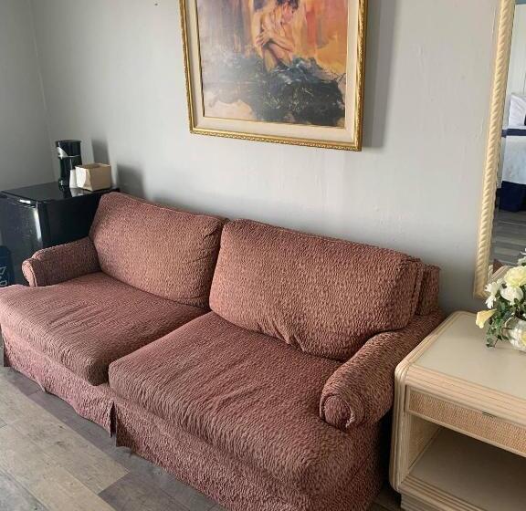 Отель Ocean Manor 1100 Inn