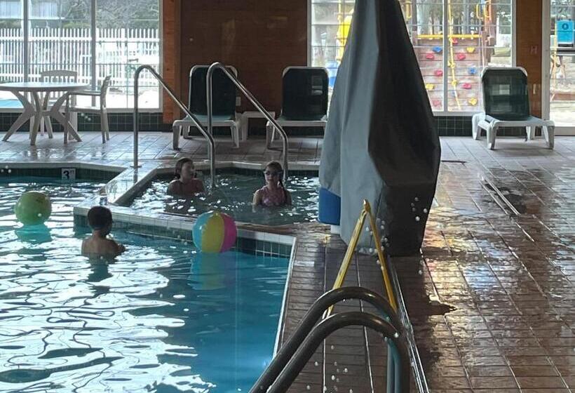 Отель Pheasant Park Resort