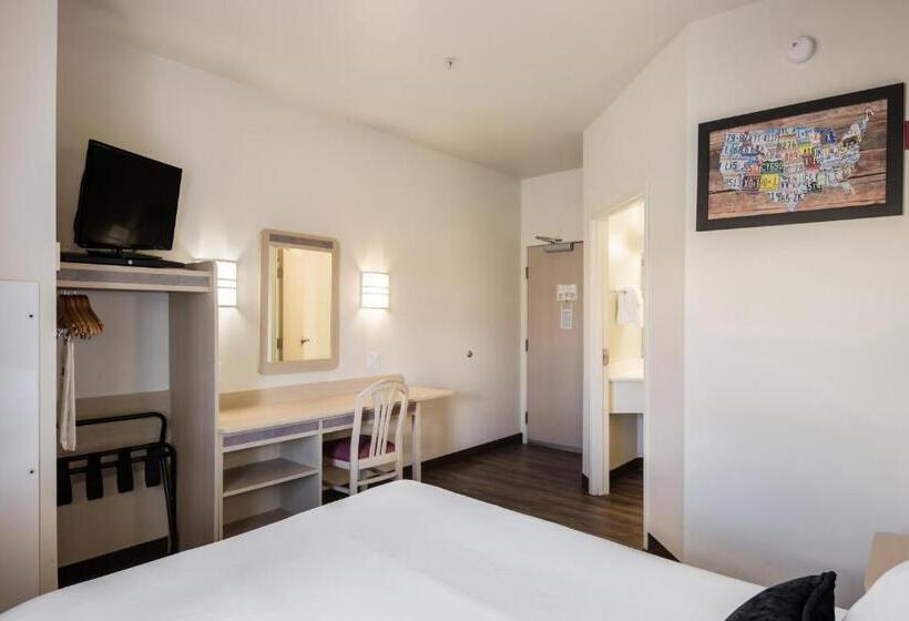 בית מלון כפרי Red Lion Inn & Suites Butte