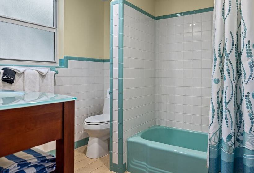 فندق Sun Dek Beach House