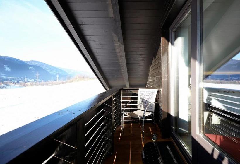 هتل Thurnbach Top Level Apartments