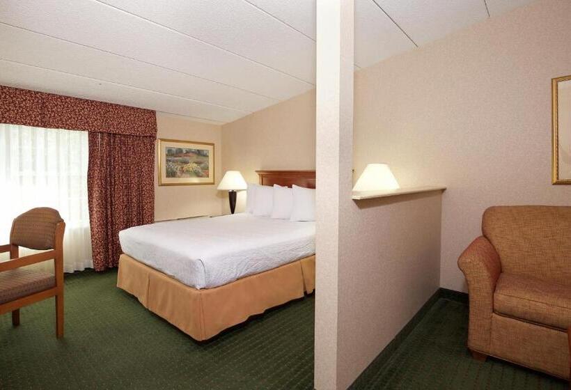 فندق White River Inn & Suites