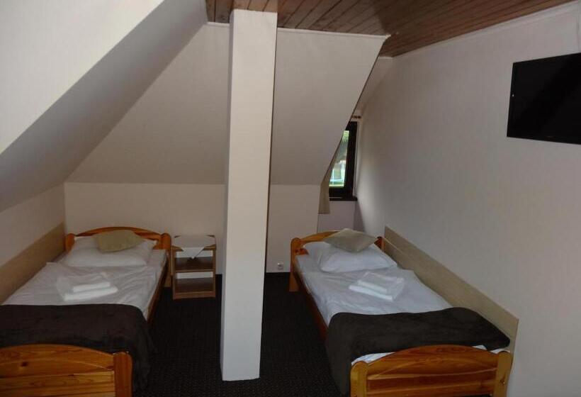 בית מלון כפרי Zajazd Pod Niedźwiedziem