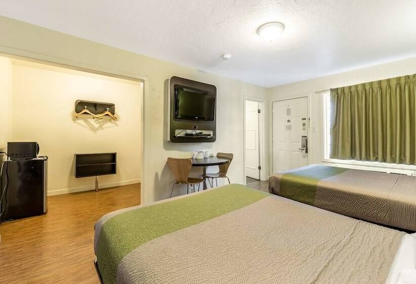 Motel 6 San Rafael