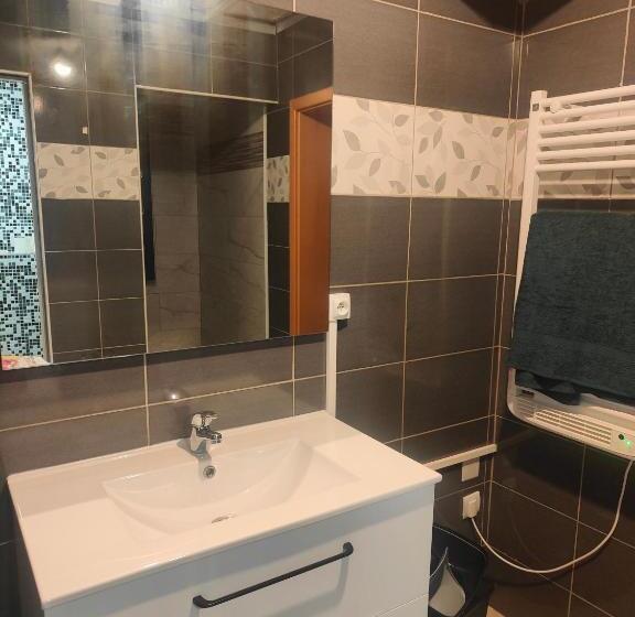 הוסטל Chambre Climatisée Et Cosy Auberge Du Manala Hôtel 24 24
