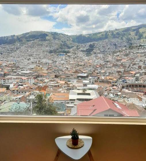 مبيت وإفطار The Temple, Quito