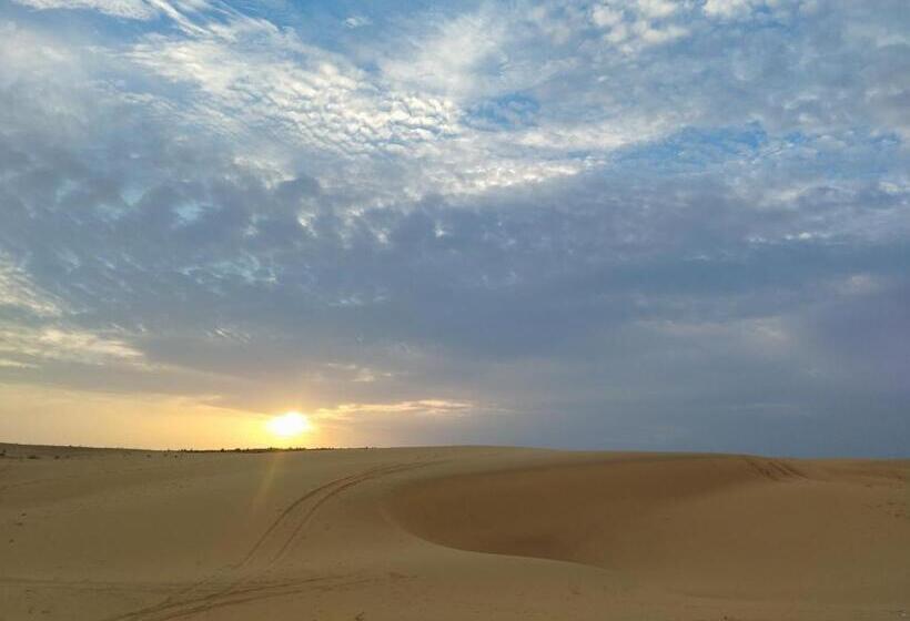فندق Desert Golden Eagle Camp
