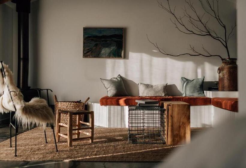 ホテル Log Box Red Hill