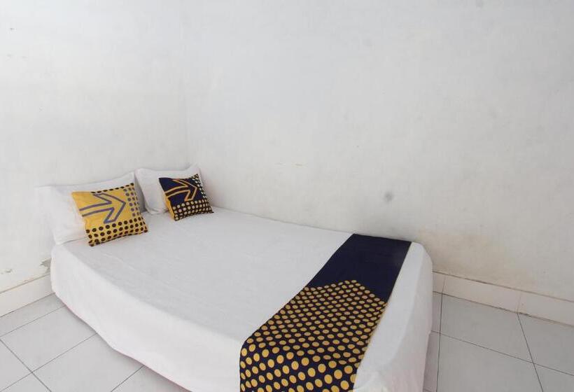 فندق Oyo Life 93153 Kos Jenggala