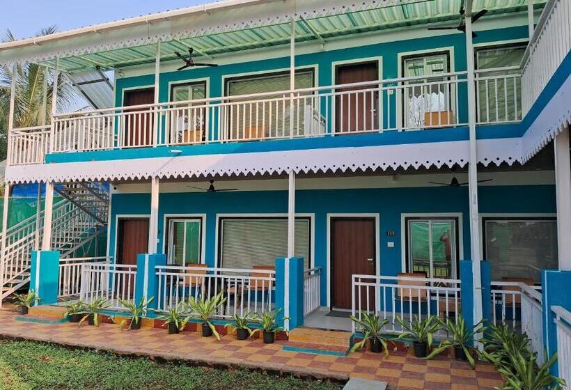 فندق Splash Resort