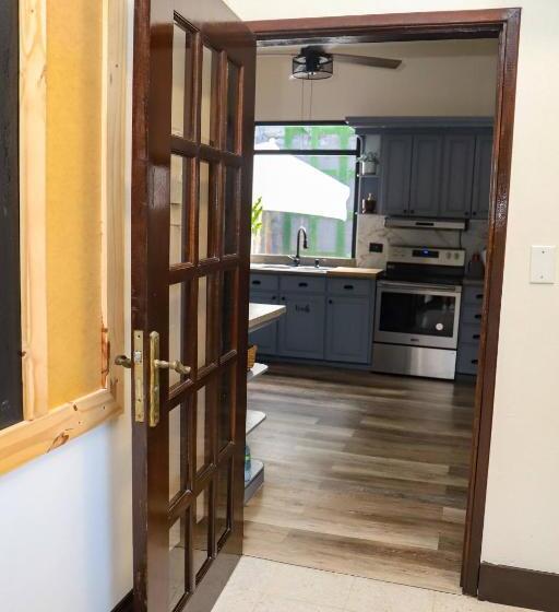 پانسیون Room In House   Pr Private Rm8 2 Beds 1 3ppl Gated Keypad Parking