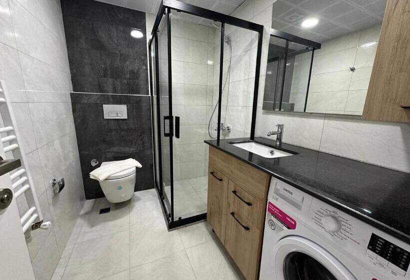 Real Homes Lara