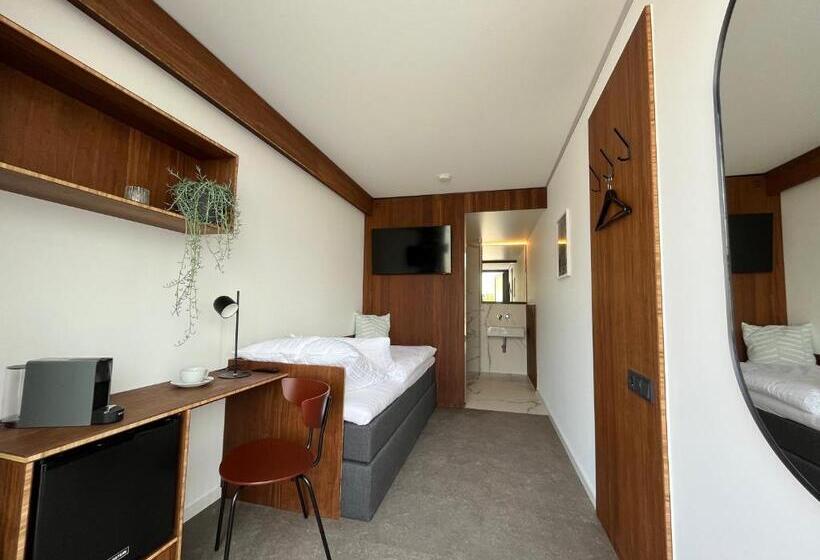 Tin Inn L Hückelhoven Einfach Gut   Das Hotel Aus Hochwertig Ausgebauten überseecontainern