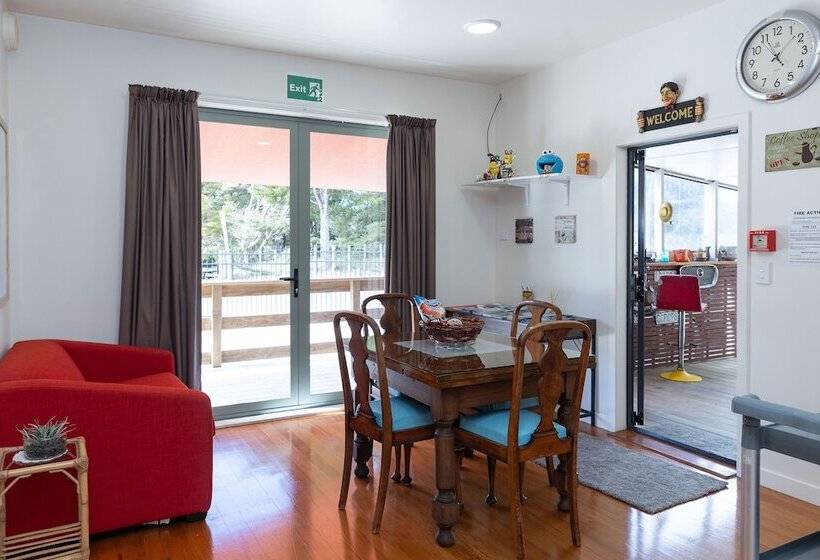 צימר Tui Lodge Oakura