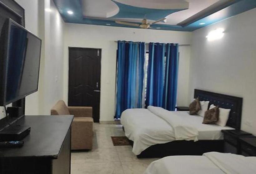 בית מלון כפרי Aar Kempty Lake Resort