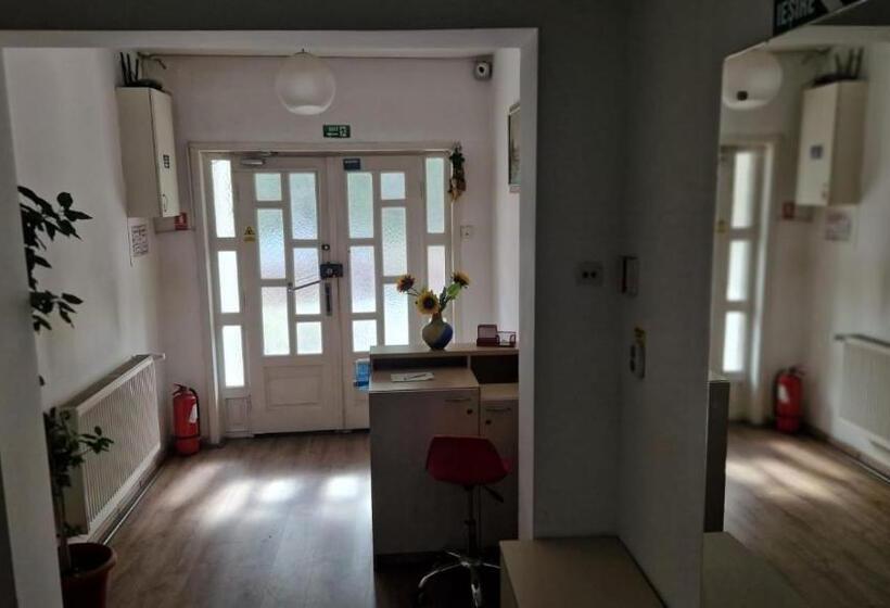 Flava Hostel