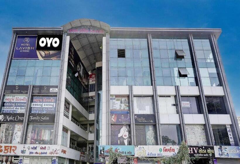 Oyo Flagship Hotel Lavish