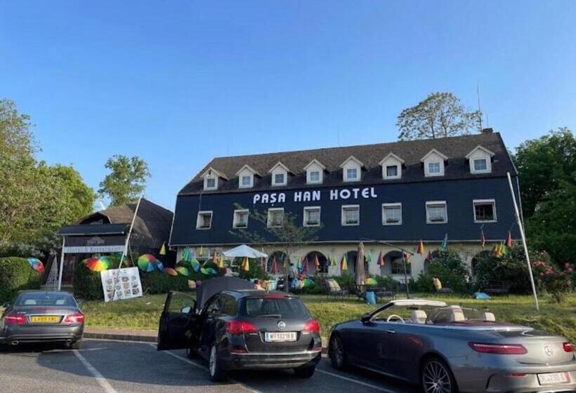 Pasa Han Hotel M1autópálya